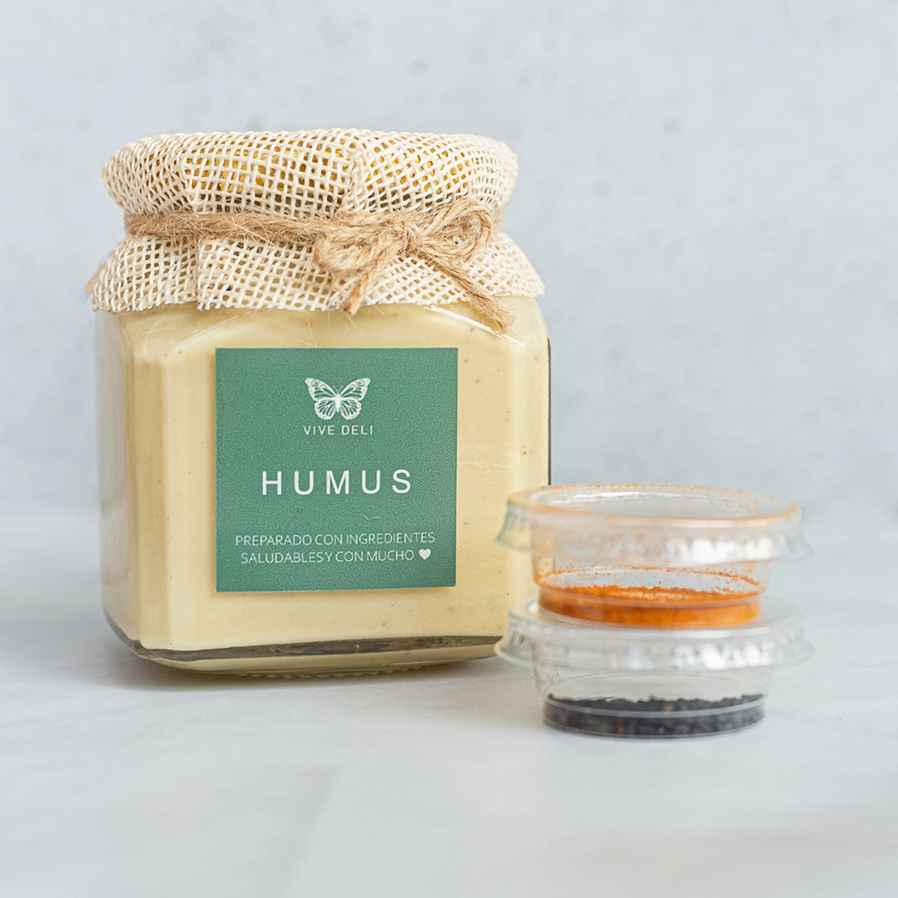 Humus (con cúrcuma y ajonjolí negro)